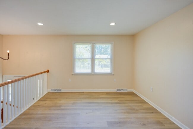 Photo - 3714 Pinewood Ave