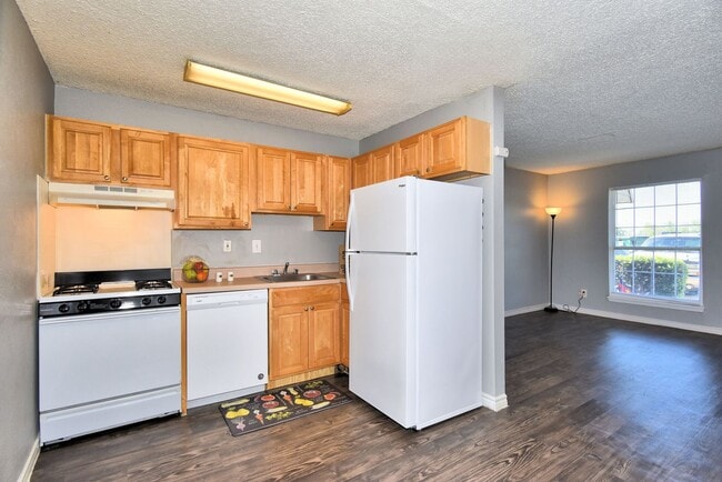 Photo - Heatherstone Apartments