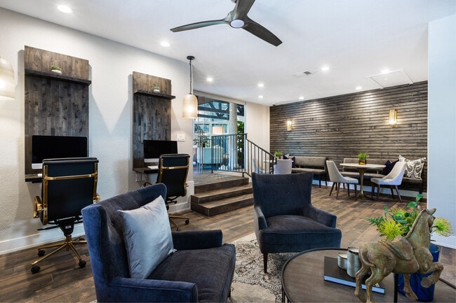 Hardrock Canyon apartments — community photo