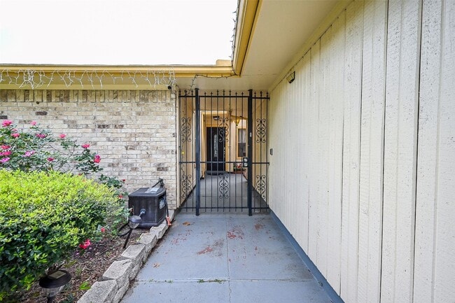 Photo - 14431 Royal Hill Dr