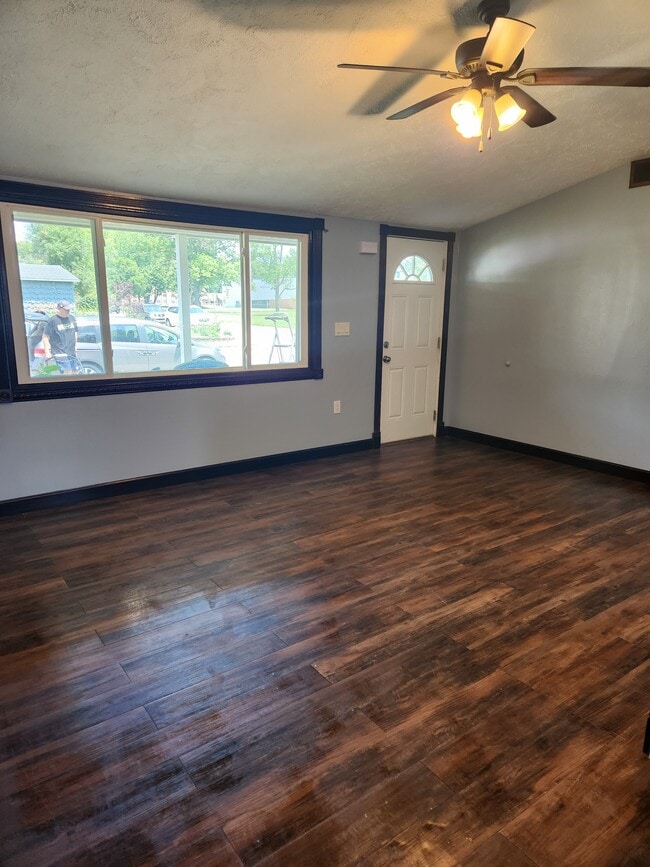Photo - 803 W Donaldson Ave