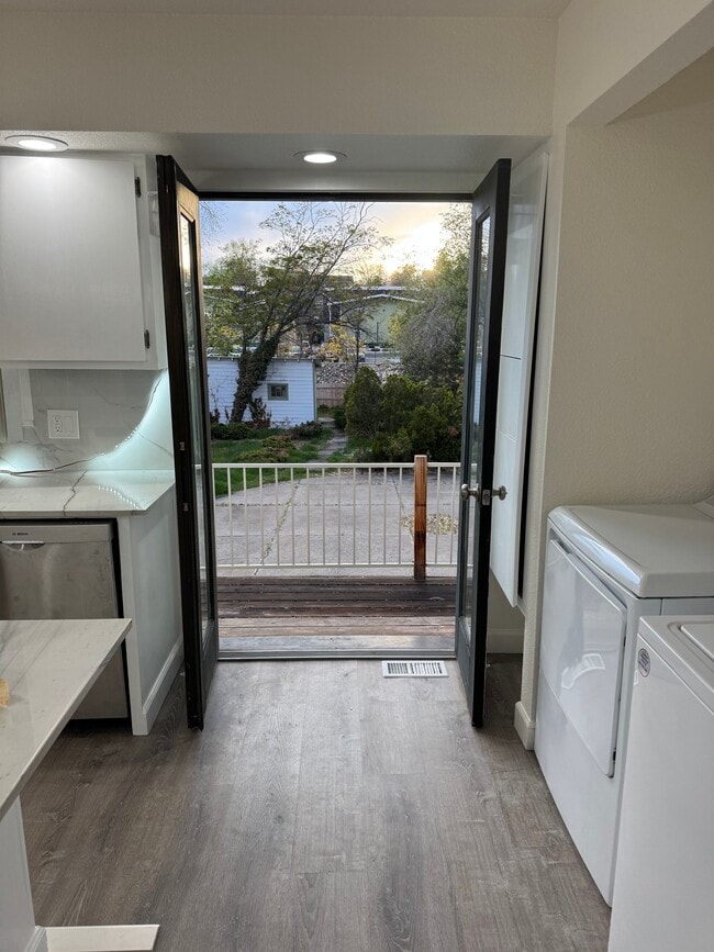 Photo - 2767 Lakeside Dr Unidad 1