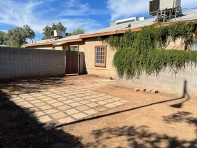 Photo - 600 S Roosevelt St