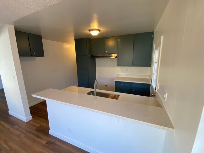 Photo - 2606 Mathews Ave Unit B