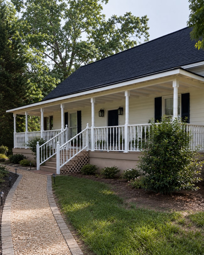 Building Photo - 3639 White Sulphur Rd