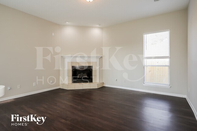 Photo - 5510 Bristol Bay Ln N