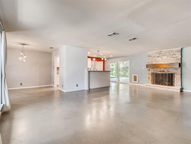 Photo - 2500 Candlewood Ct