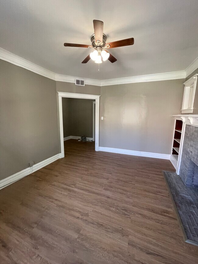 Photo - 6117 S Vernon Ave Apartments Unit 1