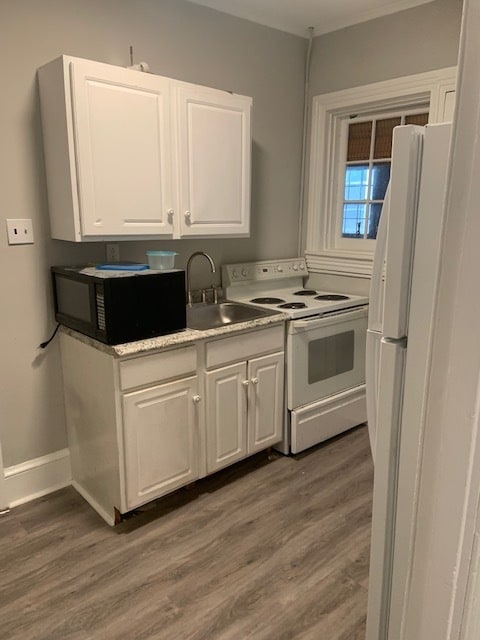 Kitchen - 22 W Gay St Unit 1