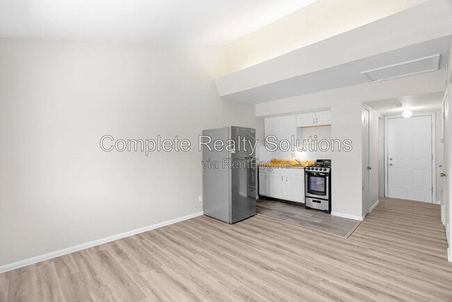 Photo - 2323 Woodson Rd Unit L