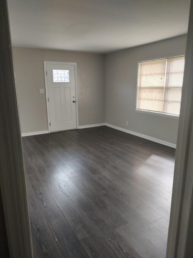 Photo - 2408 Whitesburg Dr