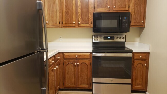 Photo - Courthouse Condo just steps away from Metro