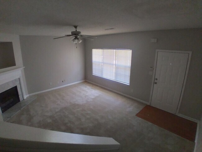 Photo - 3 bed 2 bath property in Atlanta!! -- Security Deposit is NEGOTIABLE!