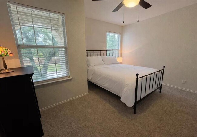 Photo - 2119 Simbrah Dr