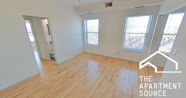 Photo - 1555 N Mohawk St Unit 3F