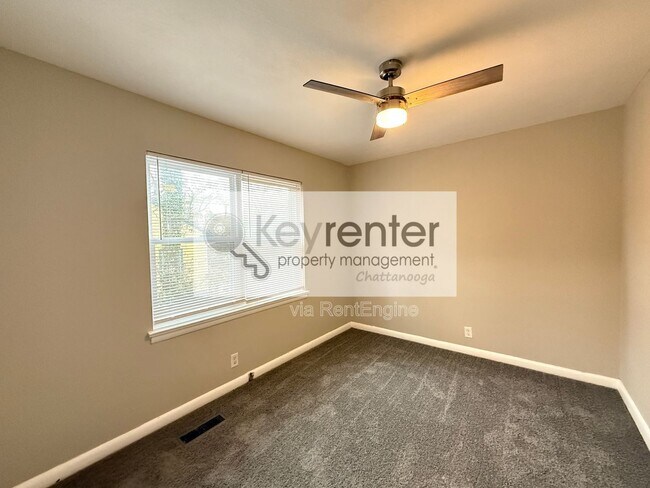 Photo - 305 Sunrise Ln Unit B