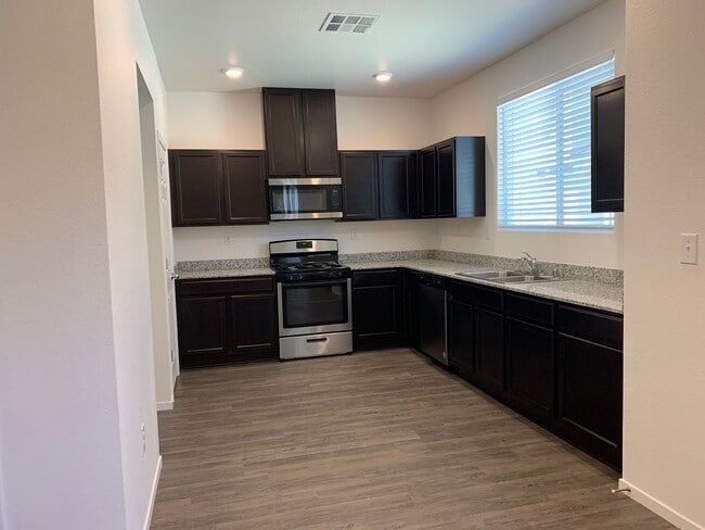 Photo - 4 bedroom Townhome
