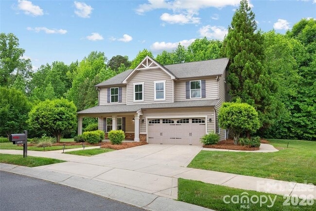 Building Photo - 4008 Pinebrook Ln