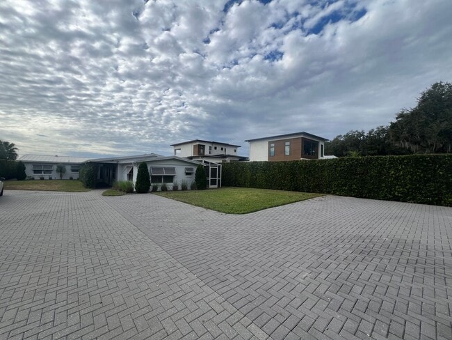 Photo - 7210 Seminole Dr