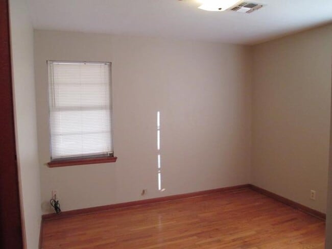 Photo - 202 K St