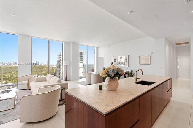 Photo - 2678 Tigertail Ave Unit PH4