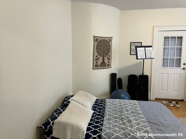 145 Highland Ave Unit 4