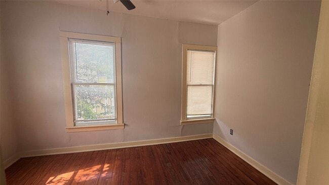 Photo - 2010 Taft St