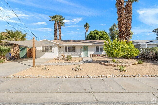 Building Photo - 77590 California Dr Rental