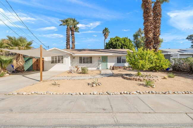 Building Photo - 77590 California Dr Rental