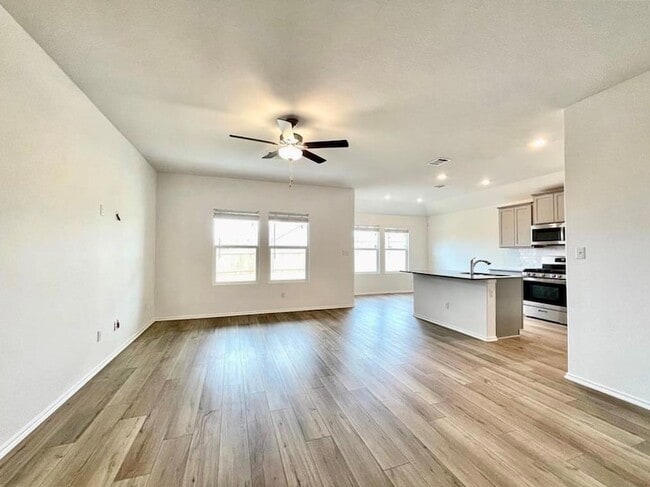 431 Sebring Cir