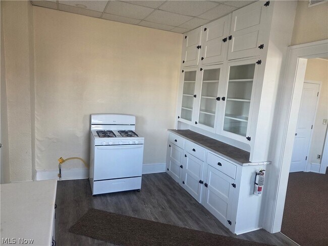 Photo - 534 Cleveland Ave SW