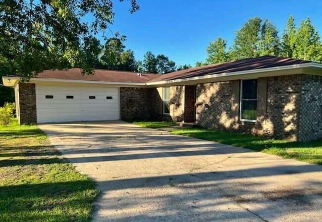 Photo - 1107 Davis Dr