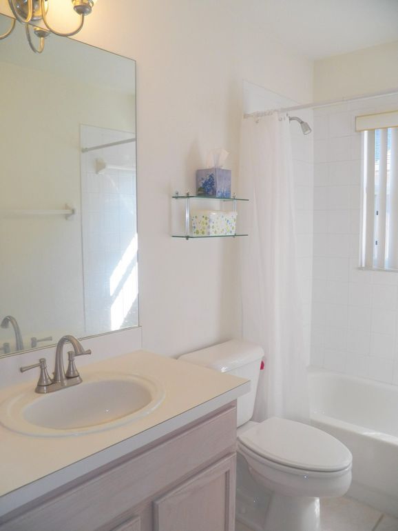2nd Bathroom - 5817 Laguna Woods CT