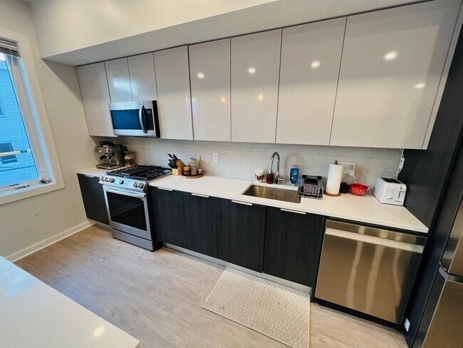 Photo - 14 Ward St Unit 302