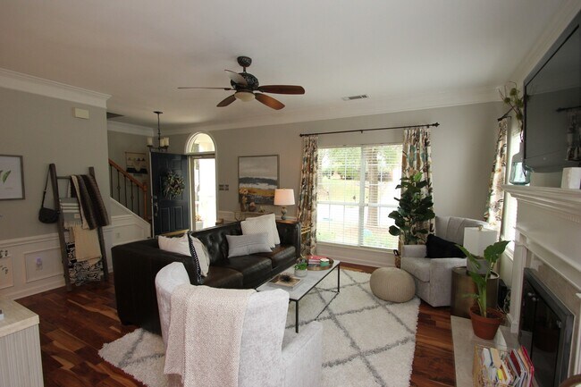 Photo - This home is so charming that you will fall in love!