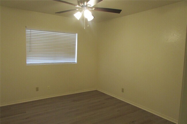 Photo - 2428 Pso Cisne