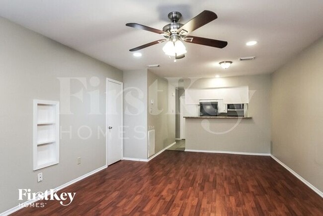 Photo - 9 W Bigelow Oak Ct