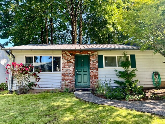Photo - LOVELY DUPLEX HOME IN BEAUTIFUL SANDY, OR!! Unit #07