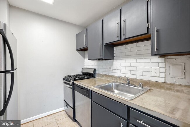 Photo - 1900 Lyttonsville Rd Unit 1101