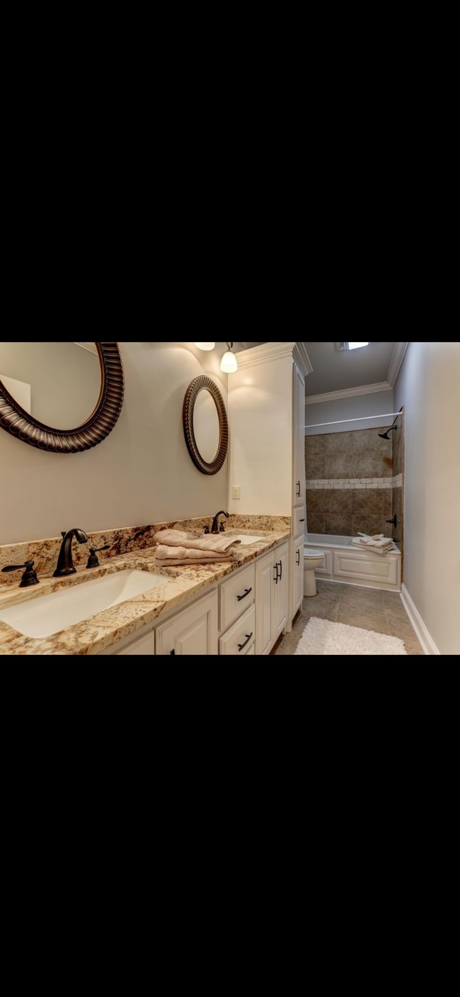 Photo - 505 N Montauban Dr