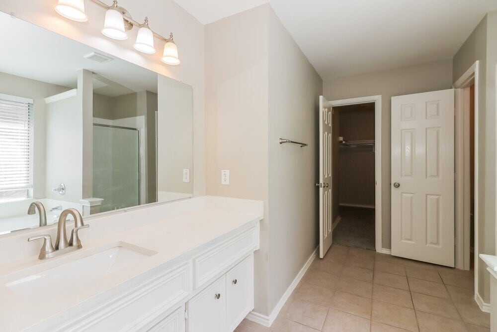 Photo - 1427 Waterside Village Drive
