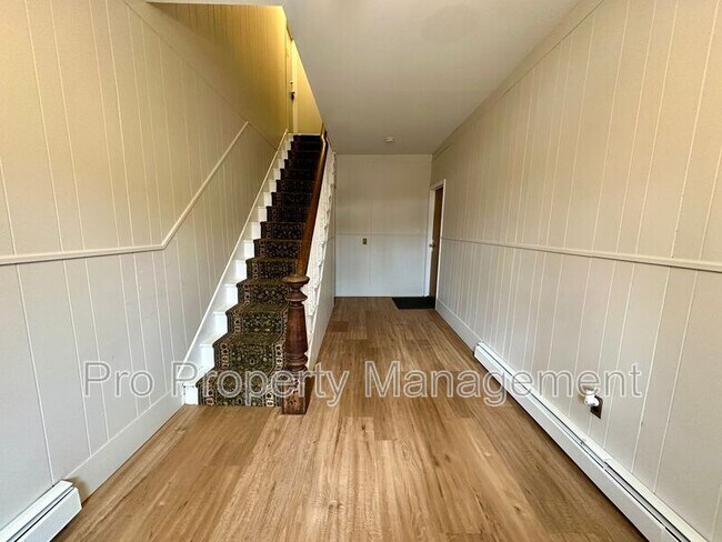 Photo - 273 Baldwin Hill Rd Unit 2B