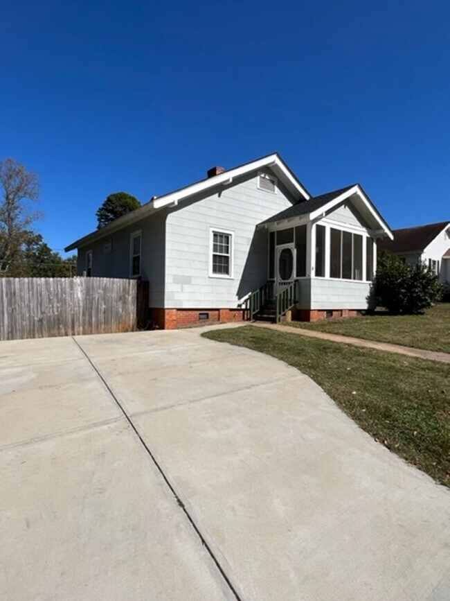 Photo - This Single Story Bungalow Home has 2 Bedrooms, 1 Full Bath located in Lyman at Pacific Mills whi...