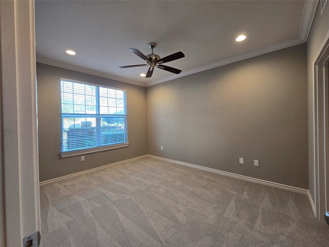 Photo - 1665 Richmond Ave.