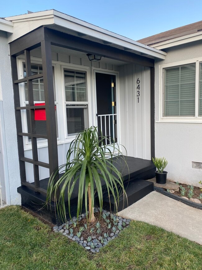 front porch - 6431 W 86th Plz Unit 6431