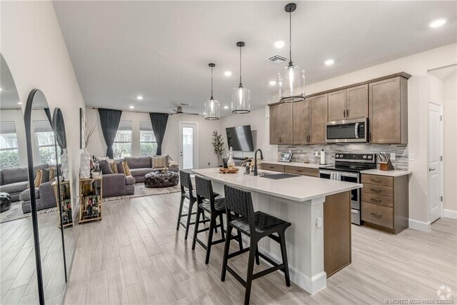 Building Photo - 1865 Tarni Way Rental