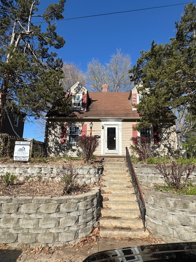 Building Photo - 809 Vine St