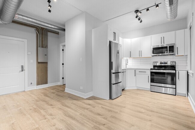 Photo - 7645 N Sheridan Rd Unit 207