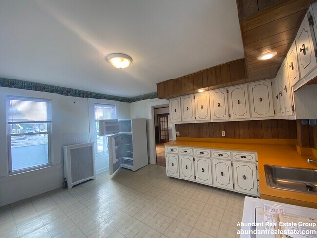 Photo - 543 Broadway Unit 2A