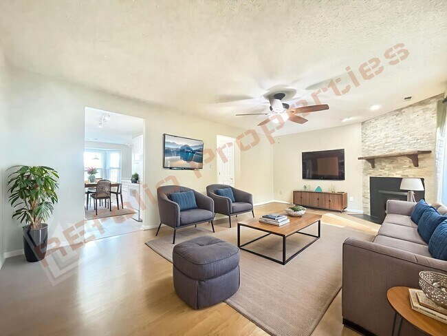 Photo - Cozy 3 Bedroom 2.5 Bath End unit Townhome ...